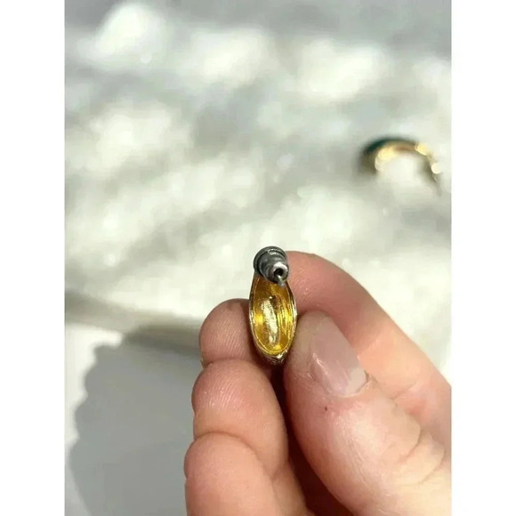 Art Deco Green & Gold Sparkly Vintage Teardop Minimalist Teardrop Earrings - Picture 2 of 6